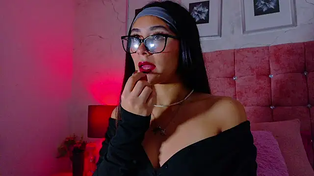 Mila Dreamm online show from May 28, 11:29 am