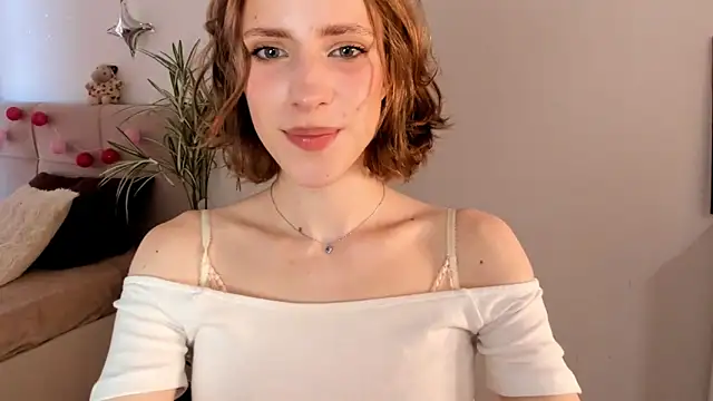 Snapshot of imogensy chatting on May 25, 2:23 pm imogensy online show from May 25, 2:23 pm