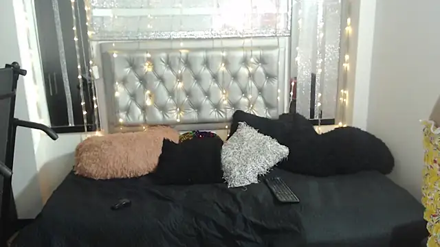 cloe gold online show from May 22, 2:01 pm