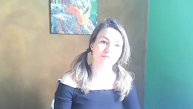 Margarett online show from May 15, 8:32 am