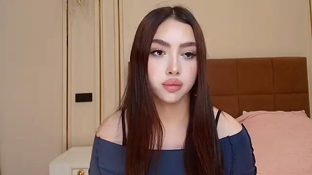 maddie perezz online show from May 19, 8:04 pm