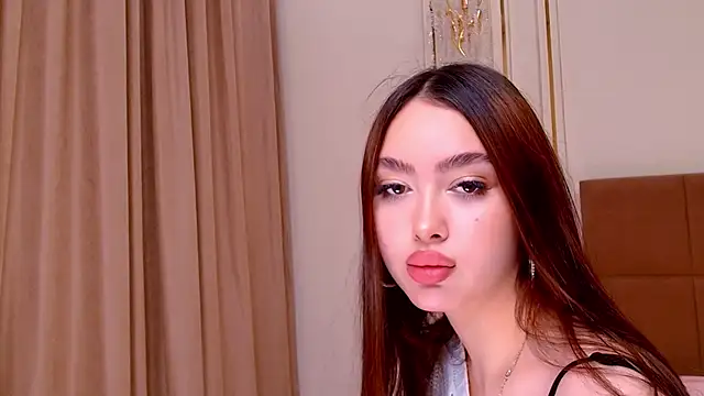 maddie perezz online show from May 24, 7:41 pm