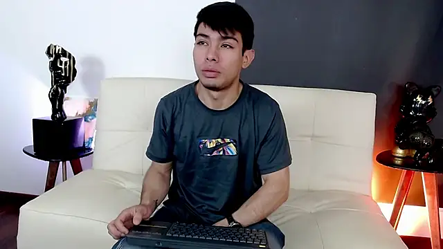 juancho wild online show from May 30, 11:18 am