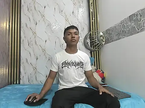 lonjitas twink hot online show from May 28, 1:58 am