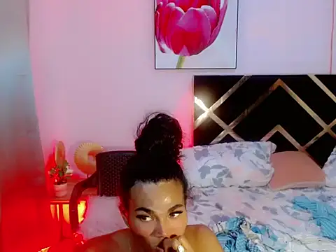 Snapshot of dani_exmixt chatting on May 21, 3:19 pm dani exmixt online show from May 21, 3:19 pm
