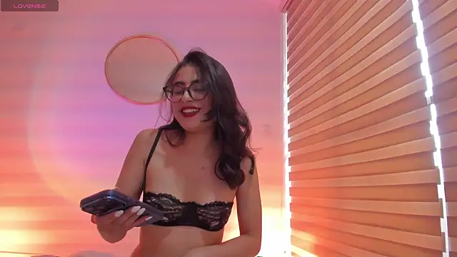 imsofia dy online show from May 30, 9:12 pm