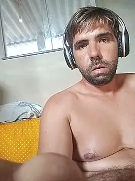 Snapshot of Rodrigo123hjsbdnd chatting on May 24, 5:07 pm Rodrigo123hjsbdnd online show from May 24, 5:07 pm