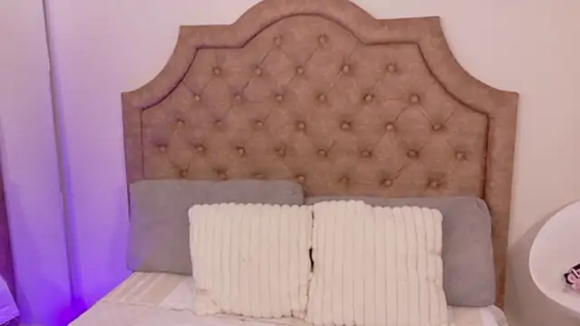 Snapshot of SophiaCollinss chatting on May 28, 6:16 pm SophiaCollinss online show from May 28, 6:16 pm