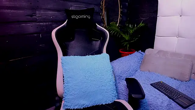 Victoria kyler online show from May 16, 11:42 am