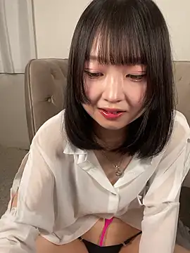 yu nya online show from May 16, 4:31 am