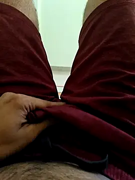 Snapshot of 1Horny_Boy1 chatting on May 13, 5:16 am 1Horny Boy1 online show from May 13, 5:16 am