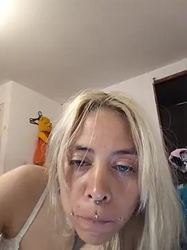sofigirlgold online show from May 22, 12:33 pm