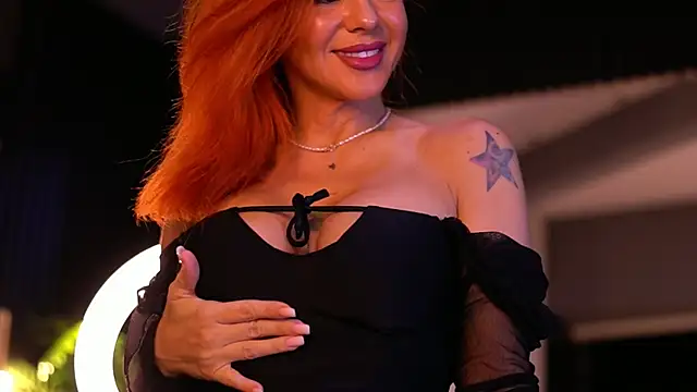 Snapshot of CamillaStarrX chatting on May 16, 7:23 pm CamillaStarrX online show from May 16, 7:23 pm