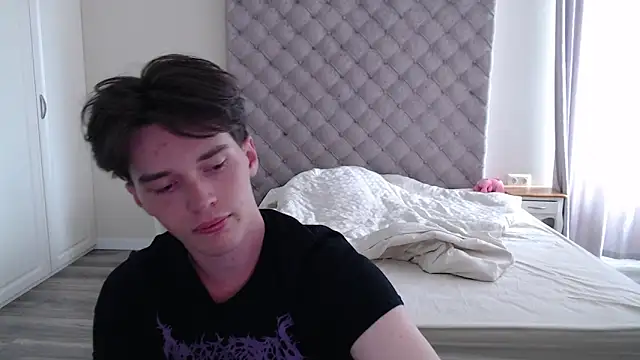 arthur   king online show from May 26, 12:56 pm