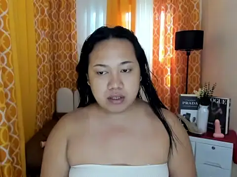 Snapshot of BigCockLexie chatting on June 6, 5:45 am BigCockLexie online show from June 6, 5:45 am