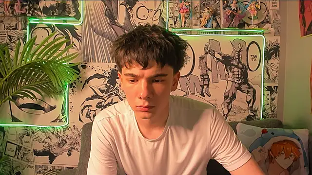 Snapshot of Robbie_Reyes chatting on May 20, 3:07 pm Robbie Reyes online show from May 20, 3:07 pm