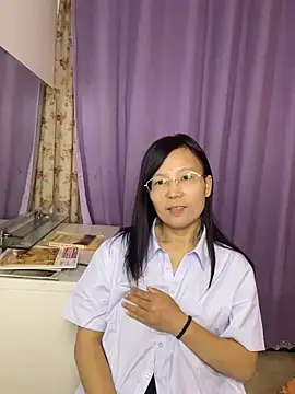 Snapshot of xiaolin-10 chatting on June 1, 12:40 pm xiaolin-10 online show from June 1, 12:40 pm