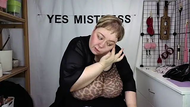 mistress molly online show from May 16, 5:15 am