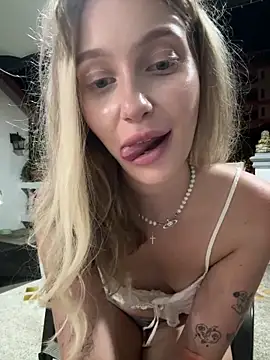 onlyjolyn online show from May 28, 12:57 pm