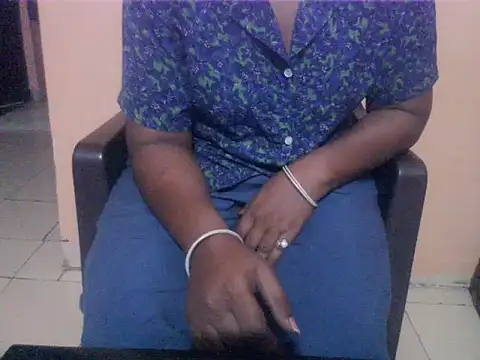 Snapshot of sunshine_dolly chatting on May 17, 10:00 am sunshine dolly online show from May 17, 10:00 am
