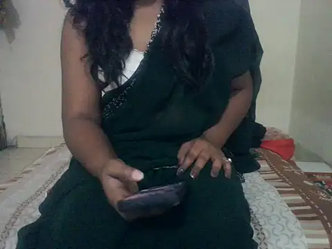 Snapshot of sunshine_dolly chatting on May 18, 6:47 pm sunshine dolly online show from May 18, 6:47 pm