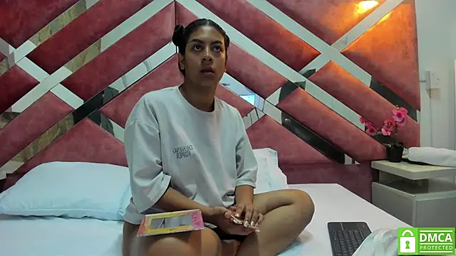 Snapshot of keylli_vega chatting on May 14, 12:01 pm keylli vega online show from May 14, 12:01 pm