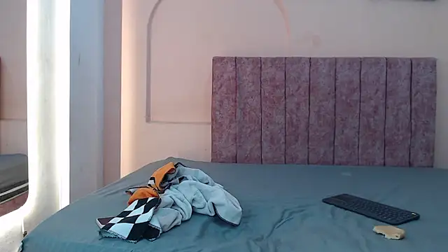 gissel and fabi online show from May 23, 2:32 pm
