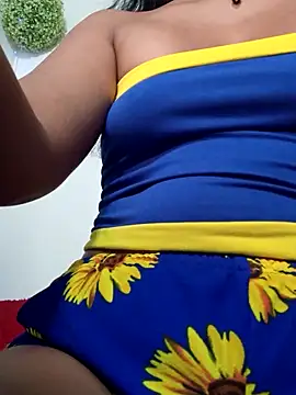 tinahturndo online show from May 31, 6:42 pm