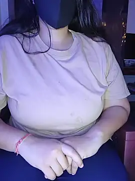 Snapshot of SlimChubCouple27 chatting on June 22, 5:43 pm SlimChubCouple27 online show from June 22, 5:43 pm