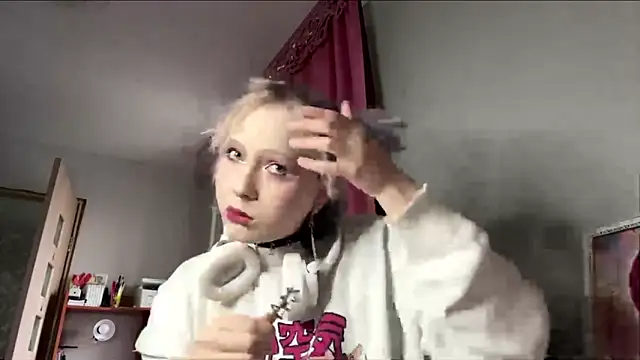 CuteLilit online show from May 14, 3:41 pm