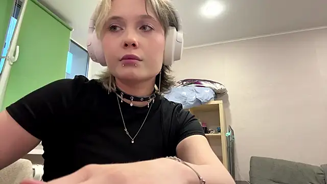 CuteLilit online show from May 28, 5:10 pm