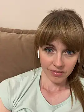 Kamilochka29511 online show from May 21, 5:20 pm