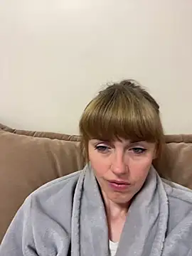 Kamilochka29511 online show from May 28, 5:27 am