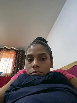Snapshot of Saray_queen1 chatting on July 7, 10:03 pm Saray queen1 online show from July 7, 10:03 pm