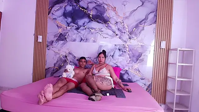 couplehoot 04 online show from May 25, 7:42 pm