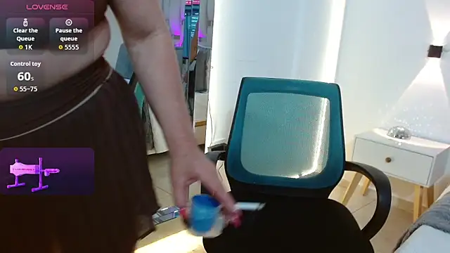Snapshot of CherryMilf_ chatting on May 30, 10:29 pm CherryMilf online show from May 30, 10:29 pm