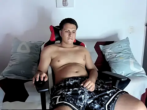 alexerdiego online show from June 15, 11:56 am