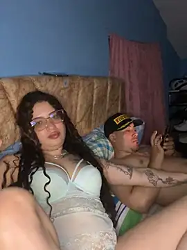Snapshot of tefyrodri chatting on May 17, 12:52 am tefyrodri online show from May 17, 12:52 am