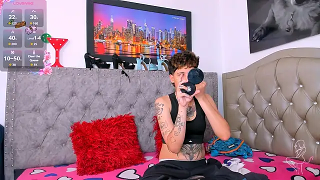 Snapshot of Taylor_Rossy chatting on May 19, 7:31 pm Taylor Rossy online show from May 19, 7:31 pm