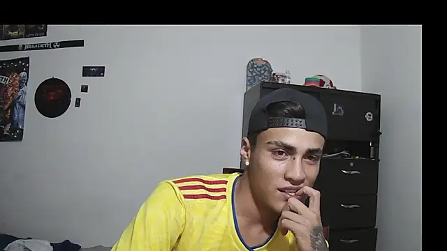 Fenix hardcock online show from June 24, 8:02 am