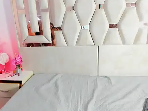 Gingerblis online show from May 17, 2:53 am