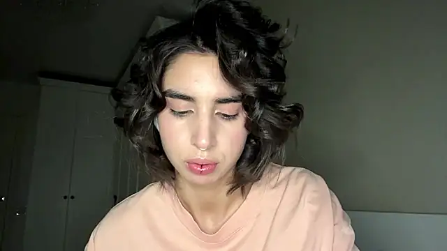 Snapshot of JessiaRuezga chatting on May 18, 12:22 pm JessiaRuezga online show from May 18, 12:22 pm