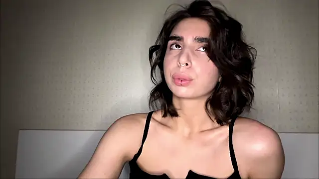 Snapshot of JessiaRuezga chatting on July 2, 12:33 pm JessiaRuezga online show from July 2, 12:33 pm