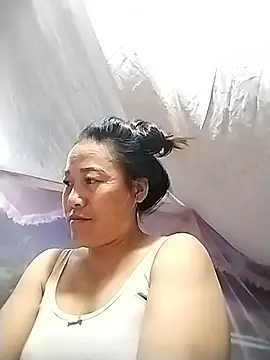 Snapshot of Caily-ly chatting on May 26, 5:09 pm Caily-ly online show from May 26, 5:09 pm