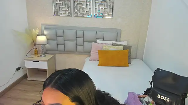 luna25   online show from May 29, 11:41 am