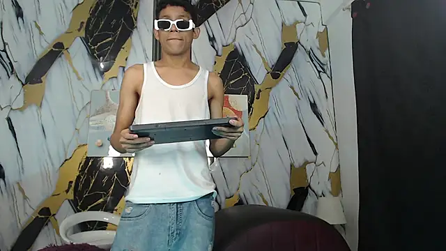 RONALDA HOT26 online show from May 28, 7:38 am