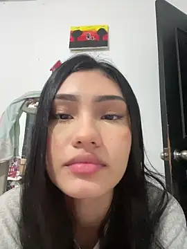 Snapshot of _BellaCute_ chatting on June 19, 7:45 am BellaCute online show from June 19, 7:45 am