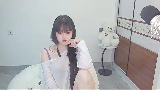 Evil-Bunny007 online show from May 16, 10:12 am