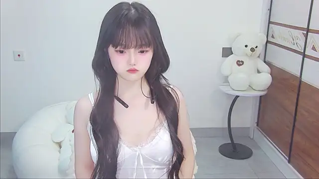 Evil-Bunny007 online show from May 17, 11:06 am