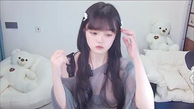 Evil-Bunny007 online show from May 26, 1:07 pm
